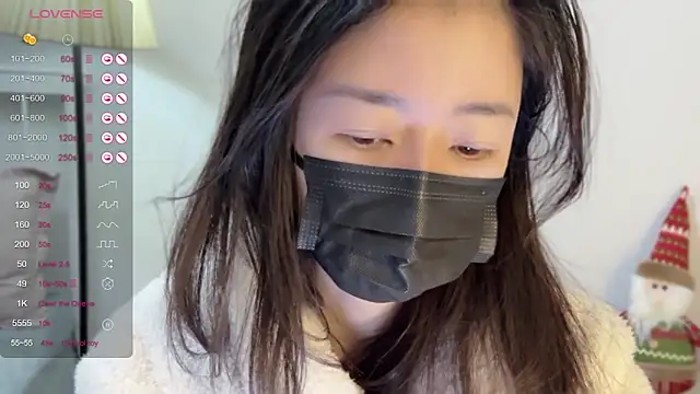 Snapshot of A-xena chatting on 01.10.25 A-xena online show from 01.10.25