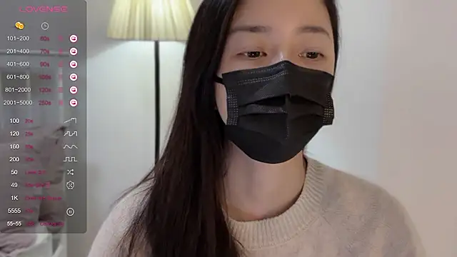 Snapshot of A-xena chatting on 01.11.25 A-xena online show from 01.11.25