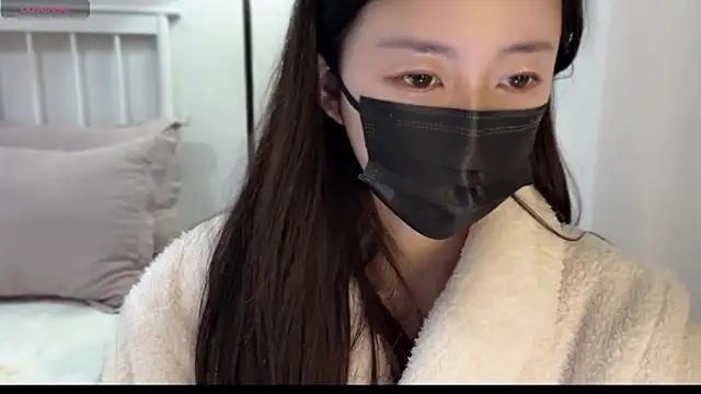 Snapshot of A-xena chatting on 01.14.25 A-xena online show from 01.14.25