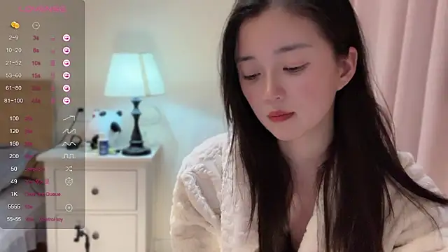 Snapshot of A-xena chatting on 01.29.25 A-xena online show from 01.29.25