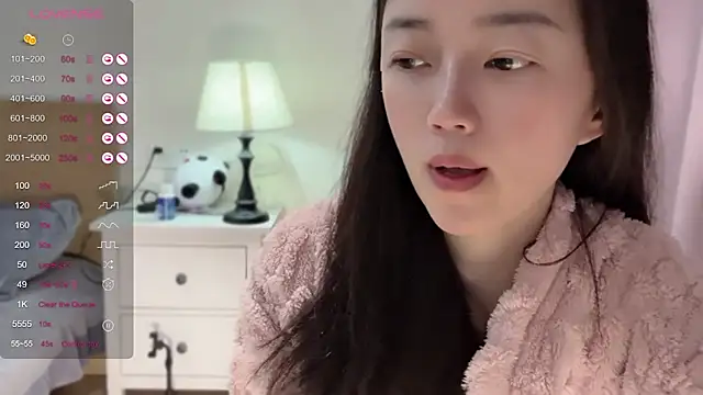 Snapshot of A-xena chatting on 01.31.25 A-xena online show from 01.31.25