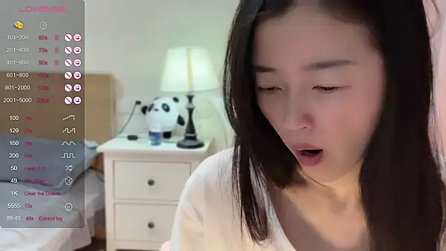 Snapshot of A-xena chatting on 02.01.25 A-xena online show from 02.01.25