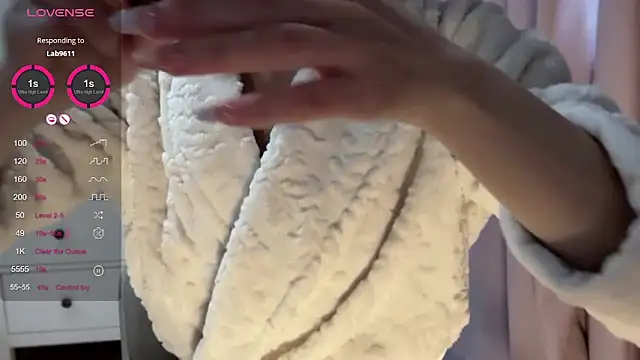 Snapshot of A-xena chatting on 02.06.25 A-xena online show from 02.06.25