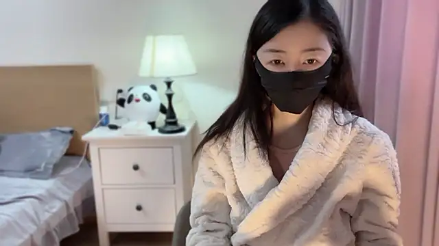 Snapshot of A-xena chatting on 02.08.25 A-xena online show from 02.08.25