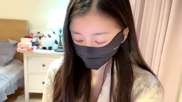 Snapshot of A-xena chatting on 02.09.25 A-xena online show from 02.09.25