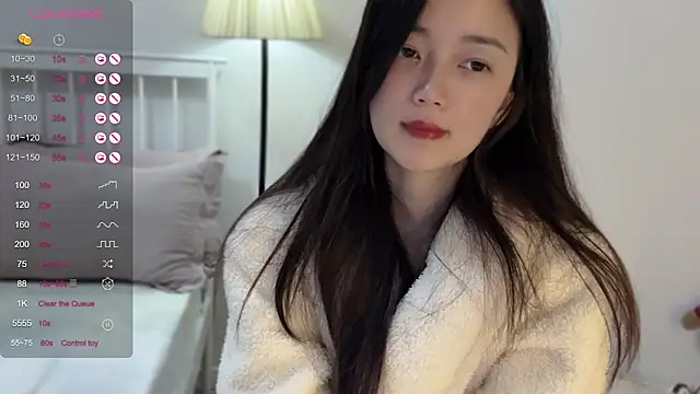 Snapshot of A-xena chatting on 02.15.25 A-xena online show from 02.15.25