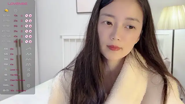 Snapshot of A-xena chatting on 02.18.25 A-xena online show from 02.18.25