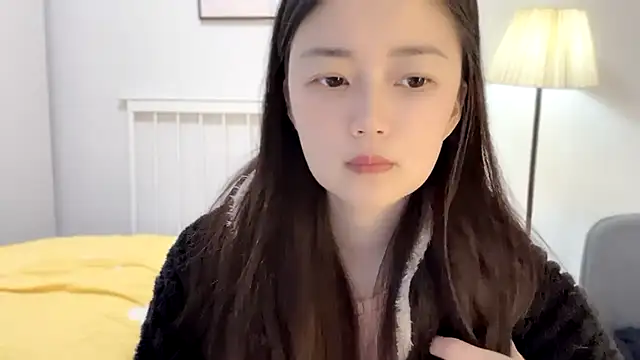 Snapshot of A-xena chatting on 02.25.25 A-xena online show from 02.25.25