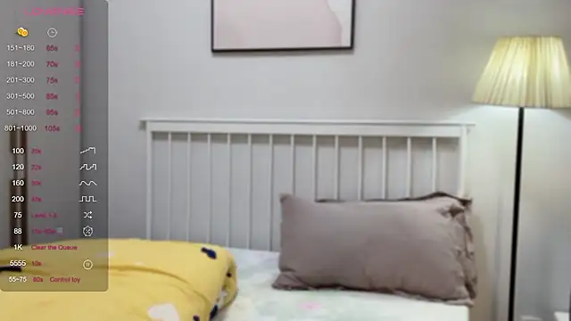 Snapshot of A-xena chatting on 02.26.25 A-xena online show from 02.26.25