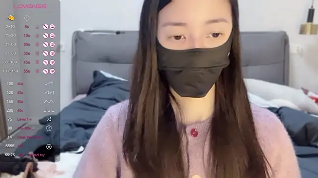 Snapshot of A-xena chatting on 03.06.25 A-xena online show from 03.06.25