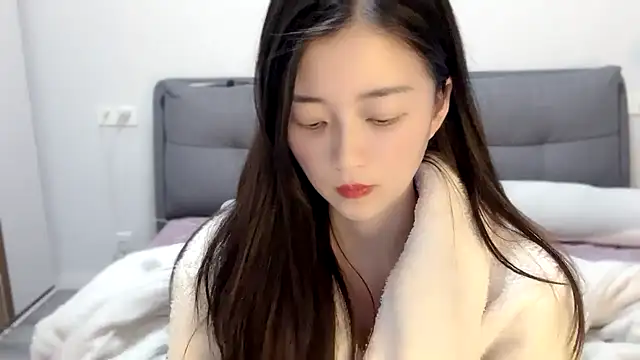 Snapshot of A-xena chatting on 03.07.25 A-xena online show from 03.07.25