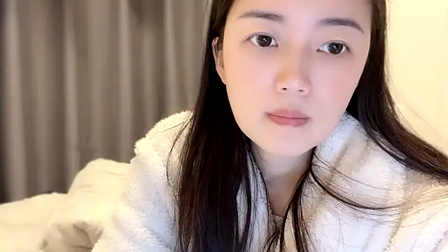 Snapshot of A-xena chatting on 03.16.25 A-xena online show from 03.16.25