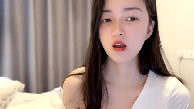 Snapshot of A-xena chatting on 03.19.25 A-xena online show from 03.19.25