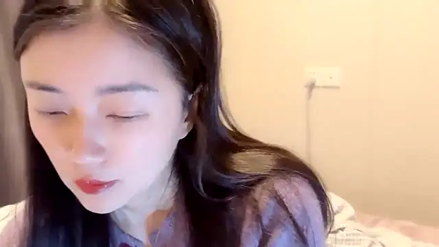 Snapshot of A-xena chatting on 03.23.25 A-xena online show from 03.23.25