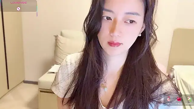 Snapshot of A-xena chatting on 09.23.25 A-xena online show from 09.23.25