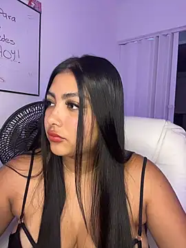 Snapshot of NatashaBrown12 chatting on 10.29.25 NatashaBrown12 online show from 10.29.25