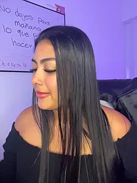 Snapshot of NatashaBrown12 chatting on 11.12.25 NatashaBrown12 online show from 11.12.25