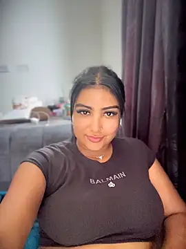 NatashaBrown12 online show from 04.01.26