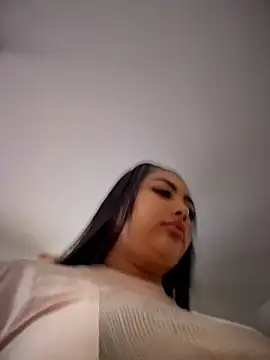 NatashaBrown12 online show from 04.08.26