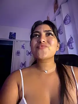 NatashaBrown12 online show from 04.15.26