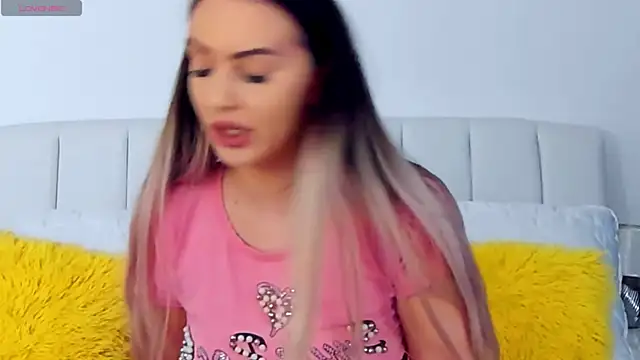 Snapshot of AllisonSweets chatting on 01.19.25 AllisonSweets online show from 01.19.25