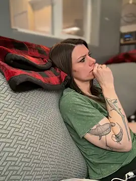 LadyLena1 online show from 12.17.25