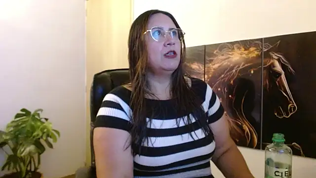 amalia brunette online show from 04.17.26