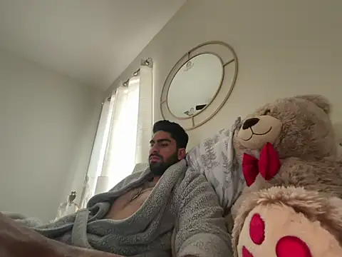 Snapshot of Carlos-195- chatting on 09.18.25 Carlos-195- online show from 09.18.25