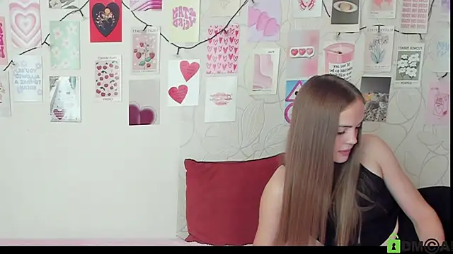 Snapshot of little_radiant_sun chatting on 09.27.25 little radiant sun online show from 09.27.25