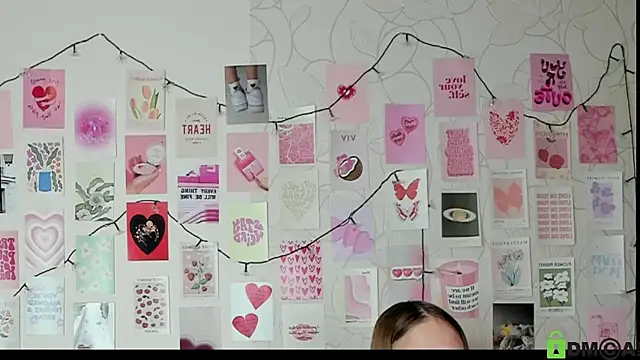 Snapshot of little_radiant_sun chatting on 10.26.25 little radiant sun online show from 10.26.25