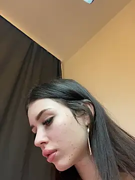Snapshot of SofiaLaLight chatting on 02.21.25 SofiaLaLight online show from 02.21.25