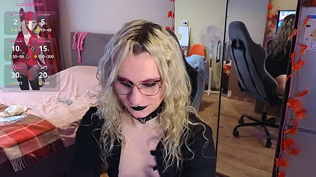 Lori Myaf online show from 10.22.25