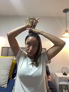 DianaHopson online show from 01.10.25