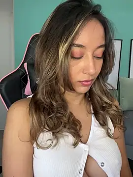 DianaHopson online show from 01.10.25