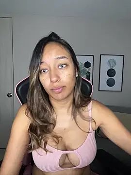 DianaHopson online show from 02.04.25