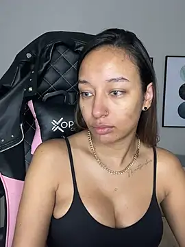 DianaHopson online show from 02.21.25