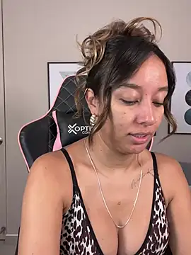 DianaHopson online show from 03.13.25