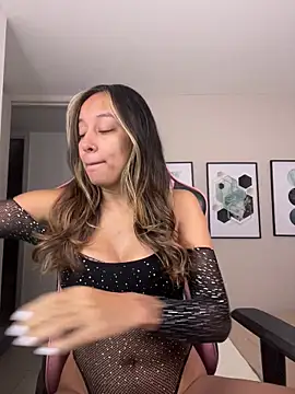 DianaHopson online show from 10.11.25