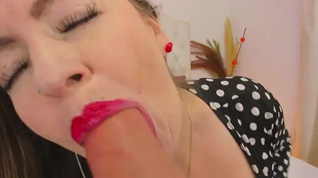 Snapshot of missionix chatting on 09.30.25 missionix online show from 09.30.25