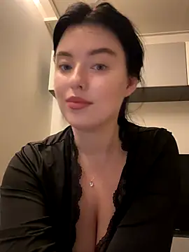 Angela Fosterr online show from 10.11.25