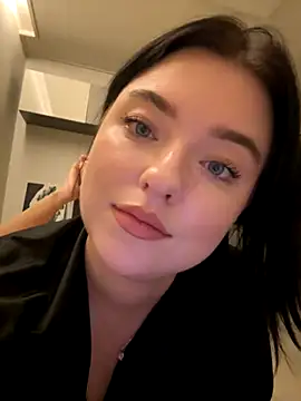 Angela Fosterr online show from 11.27.25