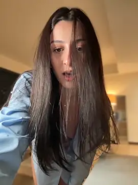 Snapshot of afrodita__25 chatting on 10.14.25 afrodita 25 online show from 10.14.25