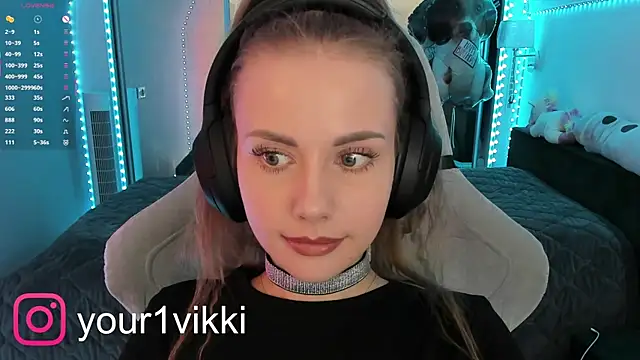 Vikki Cheese online show from 02.28.25