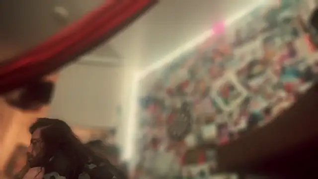 Snapshot of DownstairsSky chatting on 10.08.25 DownstairsSky online show from 10.08.25