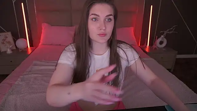 EmmyCharmm online show from 03.24.26