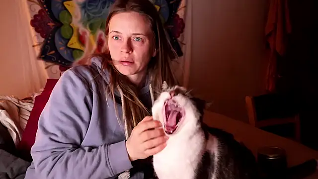 Snapshot of xxpixeyxx chatting on 02.22.25 xxpixeyxx online show from 02.22.25