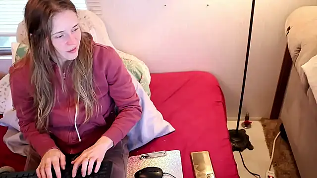 Snapshot of xxpixeyxx chatting on 09.09.25 xxpixeyxx online show from 09.09.25