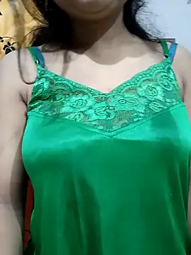 Snapshot of Dhum-Soni chatting on 10.21.25 Dhum-Soni online show from 10.21.25