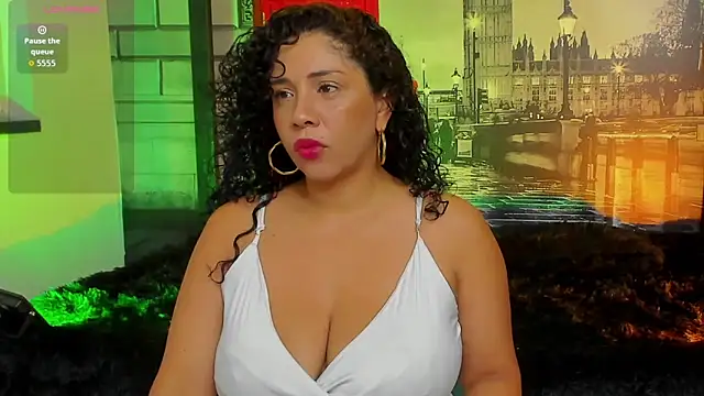 Snapshot of ana_sweet2 chatting on 10.02.25 ana sweet2 online show from 10.02.25