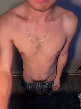 Snapshot of demonslayerr999 chatting on 12.12.24 demonslayerr999 online show from 12.12.24